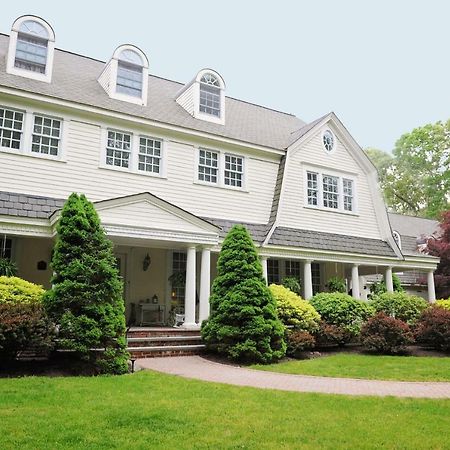 A Walk In The Woods Bed And Breakfast Southold Bagian luar foto