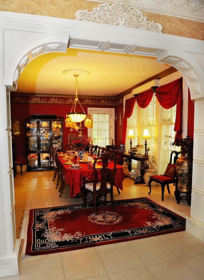 A Walk In The Woods Bed And Breakfast Southold Bagian luar foto